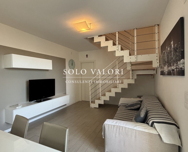 Attico Elegante in Vendita a Jesolo - Piazza Brescia