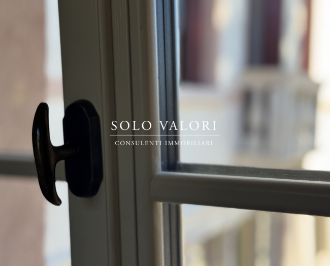 Elegante MANSARDA in villa storica finemente ristrutturata