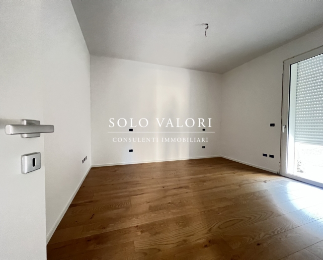 Appartamento tre camere piano terra Rif. A861T