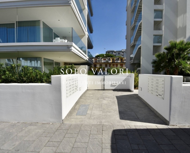 Incantevole Appartamento Trilocale in Vendita a Jesolo - Piazza Manzoni