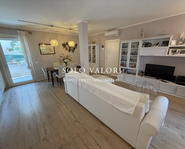 Gradevole appartamento tre camere al piano terra - Rif. A962