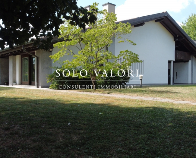Villa singola con ampio parco a Castelfranco V.to - Rif. C368